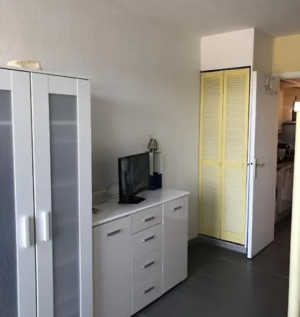 21m2 Port-camargues, Du Roi Ле-Гро-дю-Руа